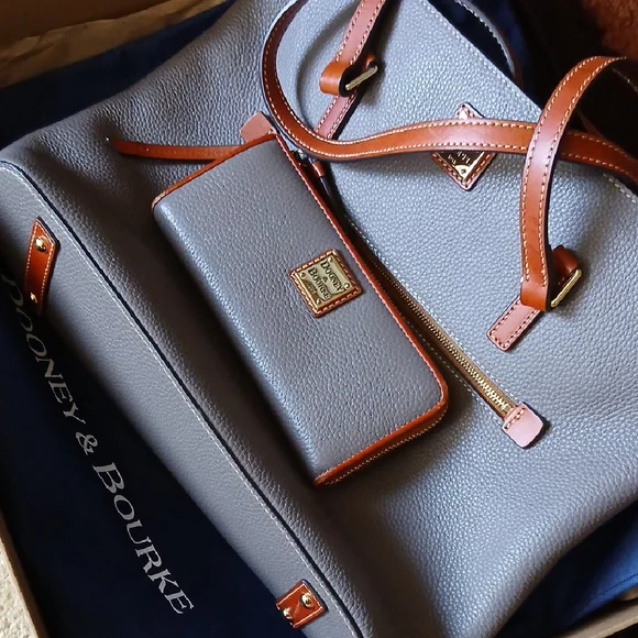 Dooney & Bourke Gray and Brown Women's Bag Set - Picture 2 of 16